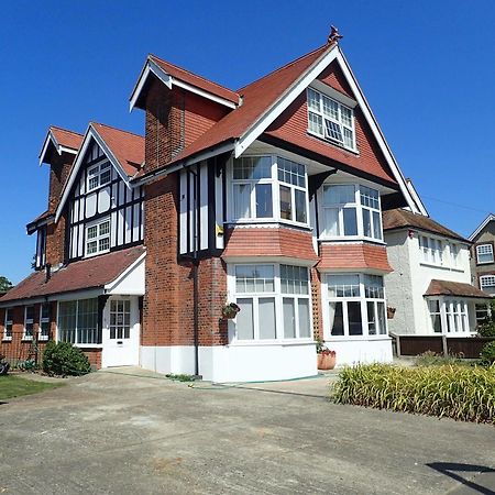 The Old Surgery Bed & Breakfast Clacton-on-Sea Exterior photo